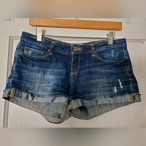 💙🐎 Cute Garage Jean Shorts 💕